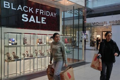 Inflation, longer sales season to weigh on shopping habits this Black Friday